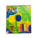 Massinha de modelar infantil com molde